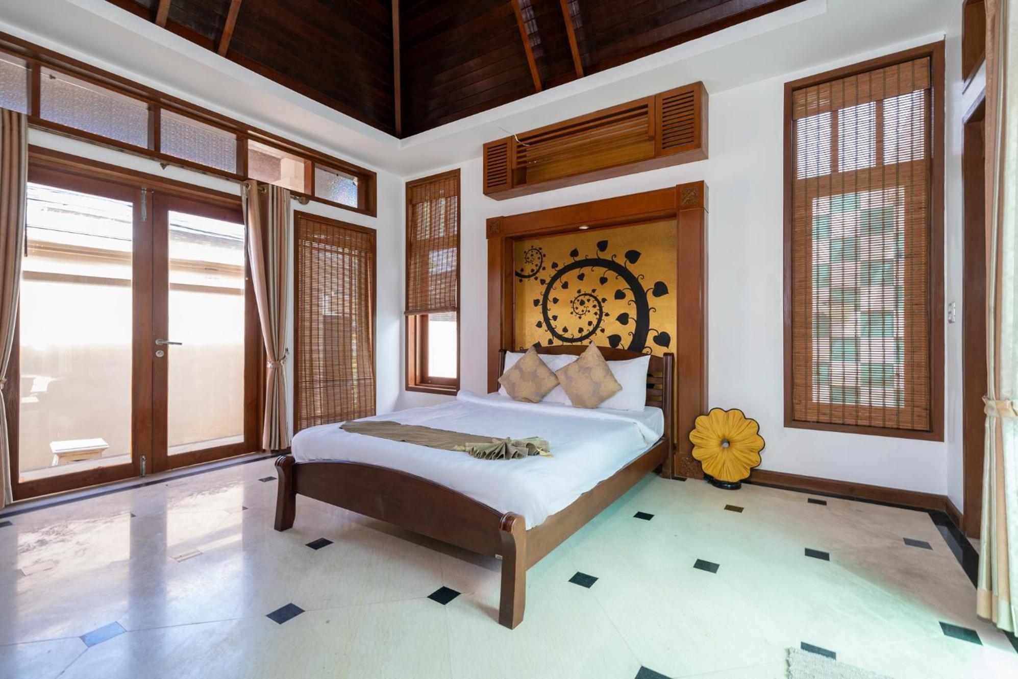 Villa Oasis Pool Chalong