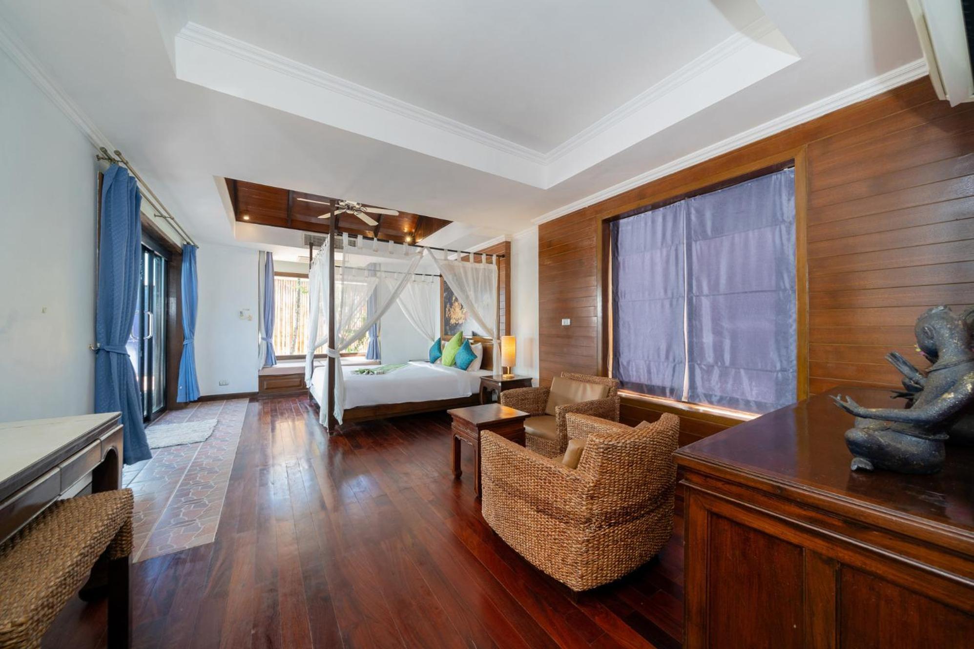 Villa Oasis Pool Chalong