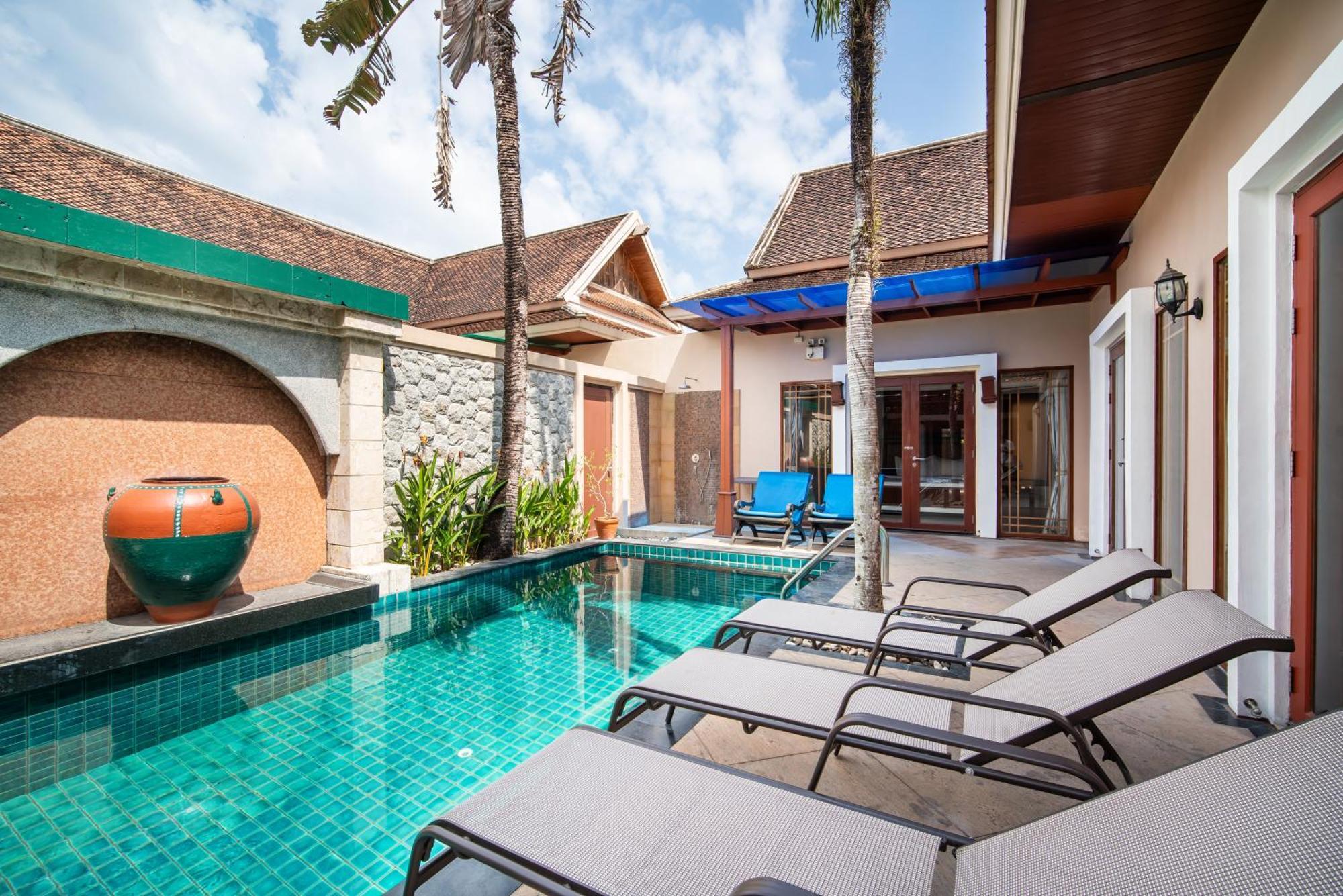 Oasis Pool * Chalong