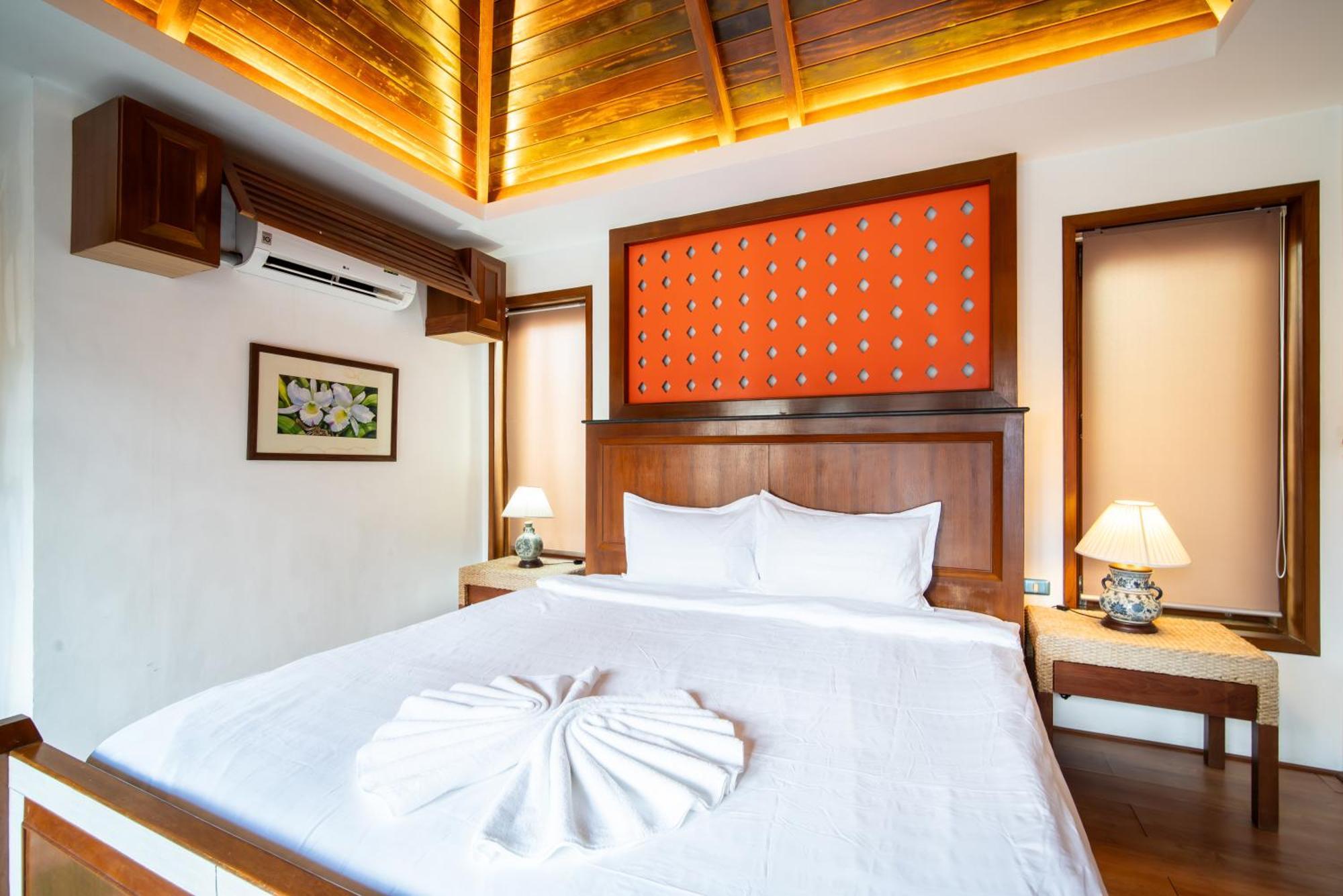 Villa Oasis Pool Chalong